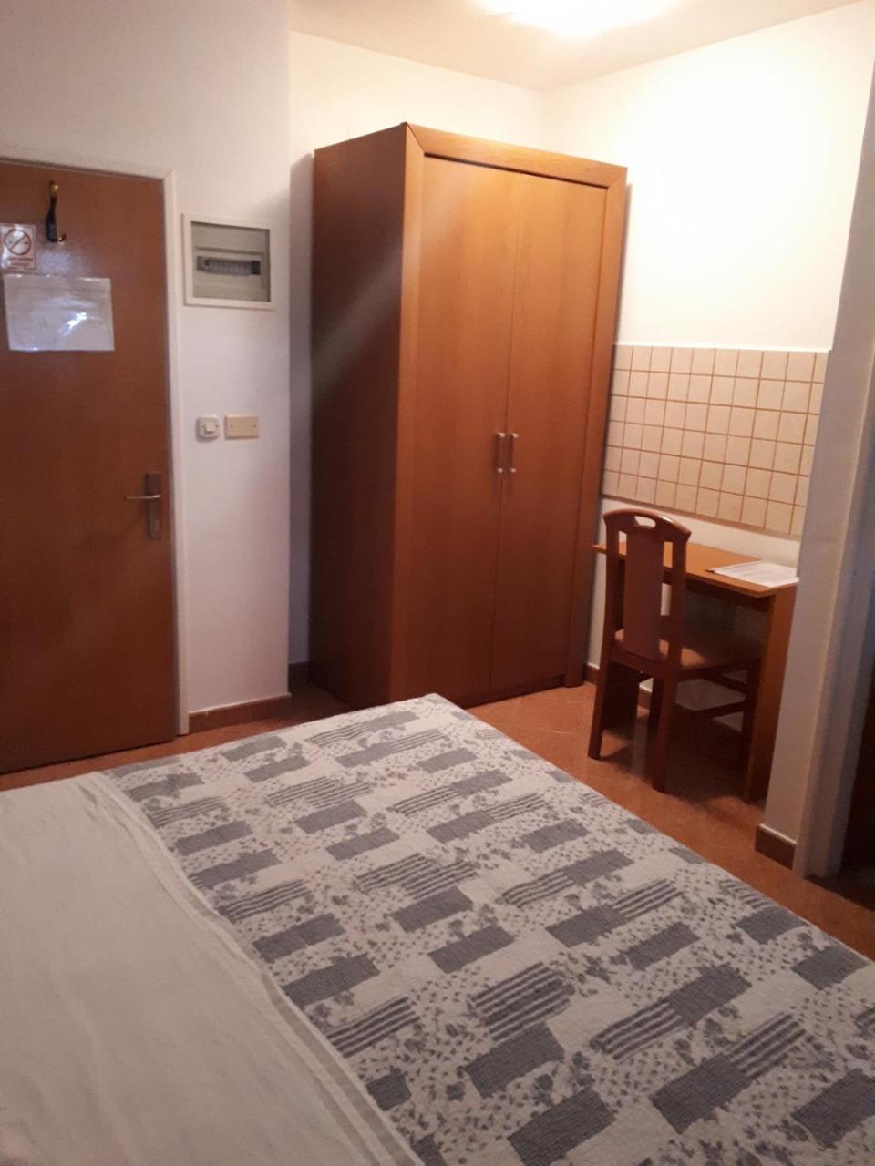 Apartments Lav Пореч Екстериор снимка